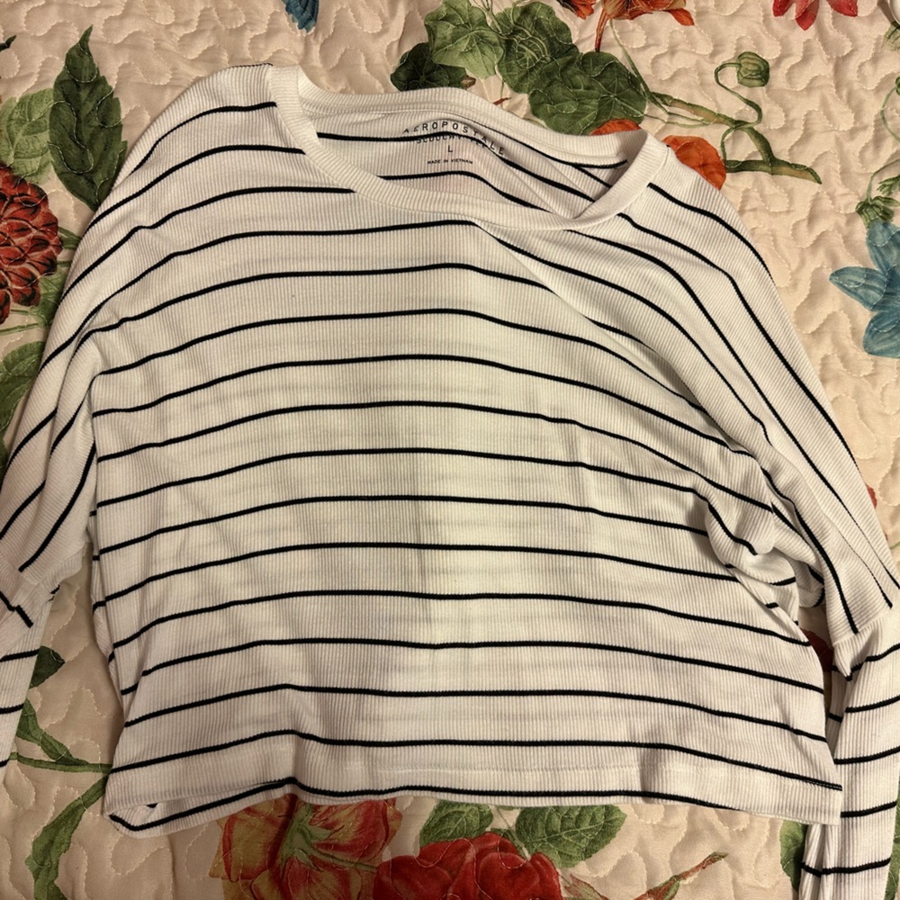 Cropped long sleeve